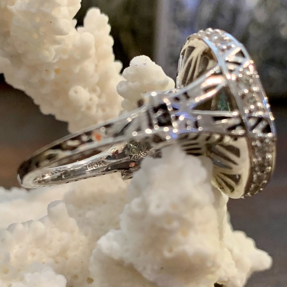 Sterling Silver 925 Blue Topaz Halo Ring Size: 5 - Picture 4 of 9